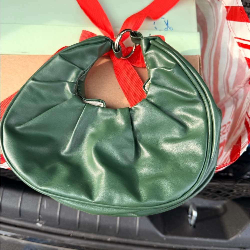 Elegant Green Women's Bag